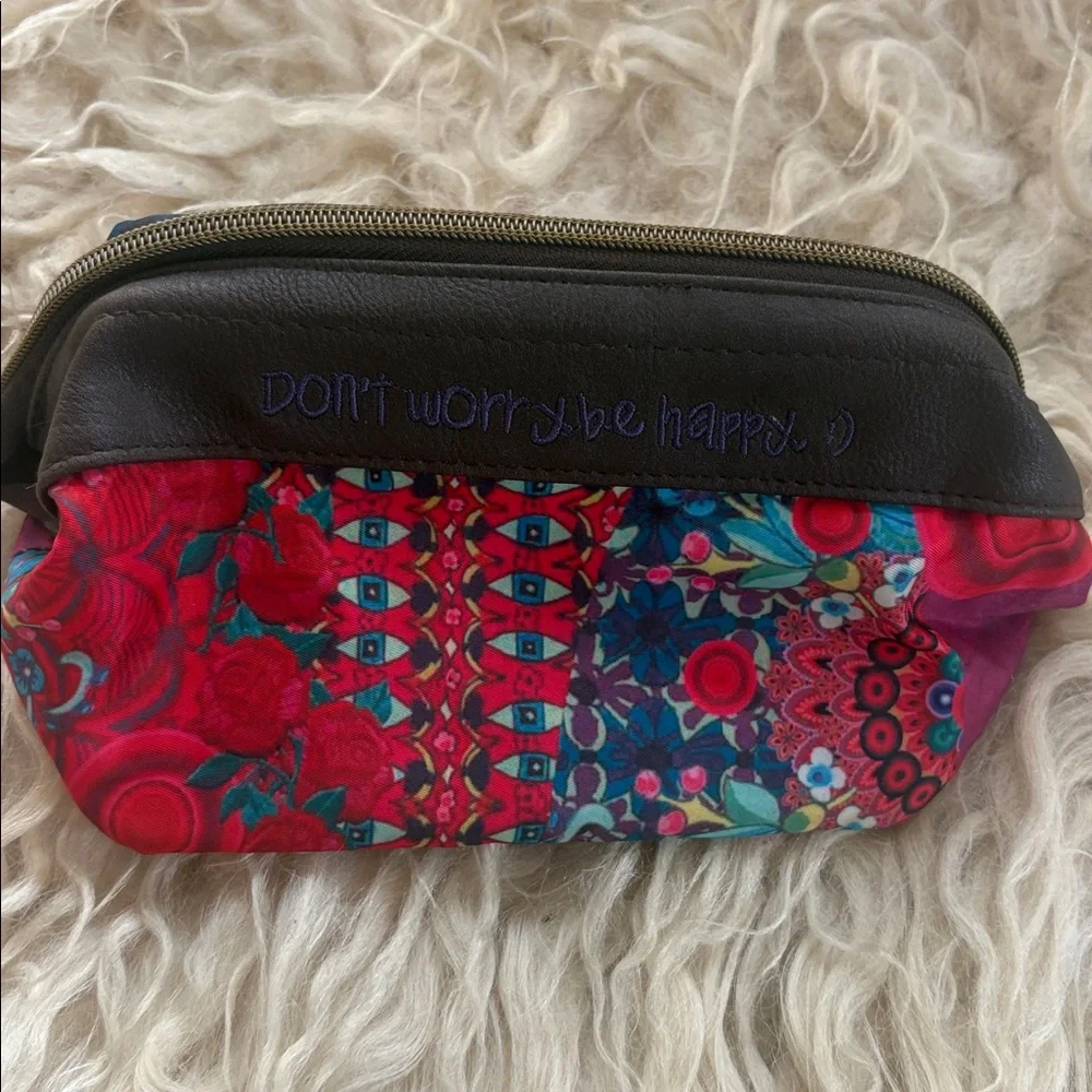 Desigual cosmetic bag